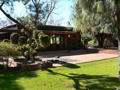 The F.M. Guirey Residence on Modern Phoenix Home Tour 2009