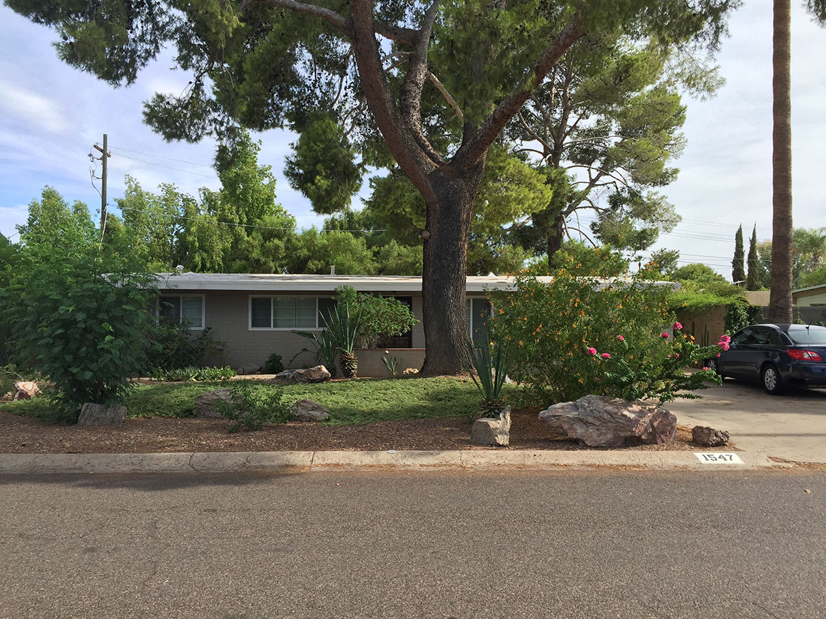 Mayfair Manor tract home by Ralph Haver AIA in Phoenix Arizona