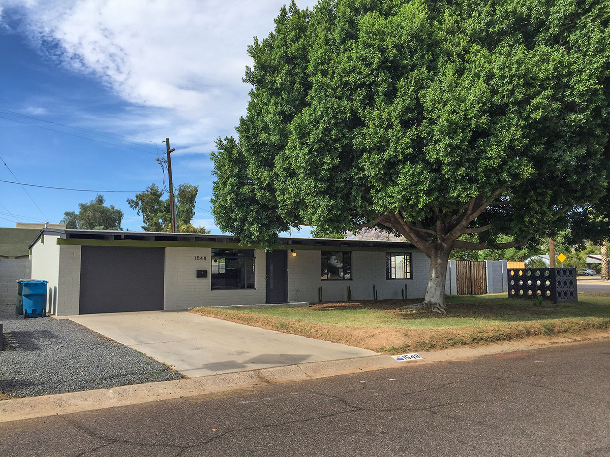 Mayfair Manor tract home by Ralph Haver AIA in Phoenix Arizona