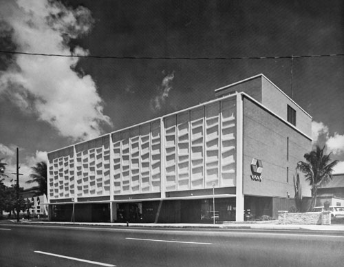 van's honolulu