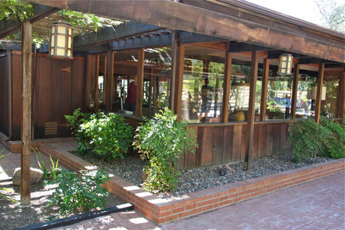 The F.M. Guirey Residence on the Modern Phoenix Hometour 2009