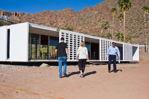 The White Gates Residence on the Modern Phoenix Hometour 2009