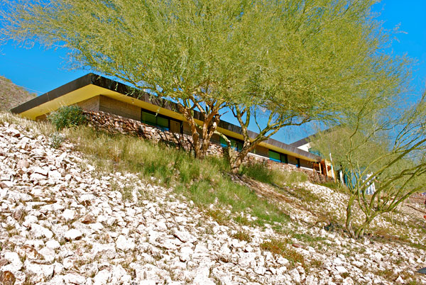 The Trahan Residence on the Modern Phoenix Hometour 2011