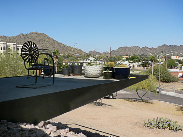 The Trahan Residence on the Modern Phoenix Hometour 2011