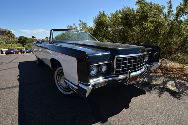 Vintage Cars on the Modern Phoenix Hometour 2012