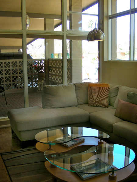 The Lepinskas Residence on the Modern Phoenix Hometour 2012