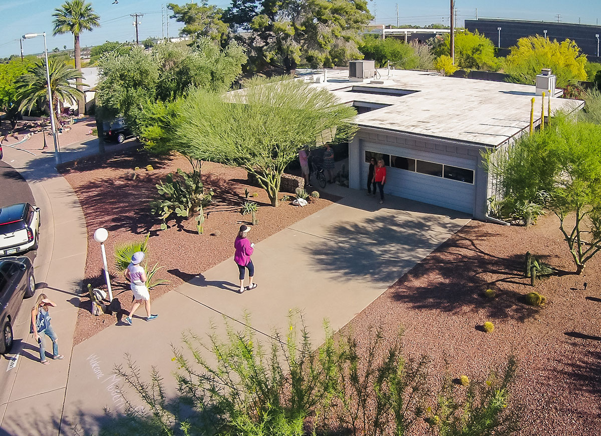 Bowen Ressidence on the Modern Phoenix Home Tour 2015 in South Scottsdale