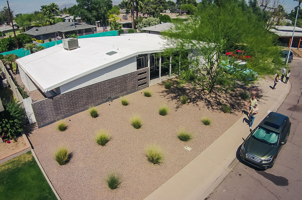 Miret Retreat in South Scottsdale on the Modern Phoenix Home Tour 2015