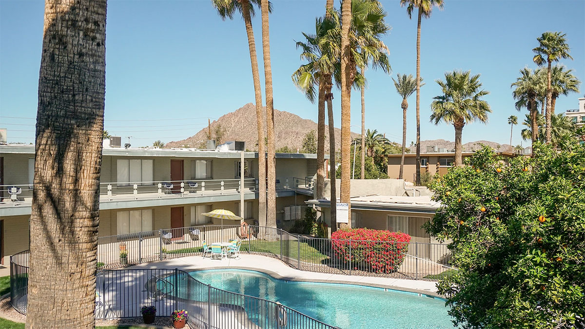 Scottsdale Garden Apartment Tour during Modern Phoenix Week 2018