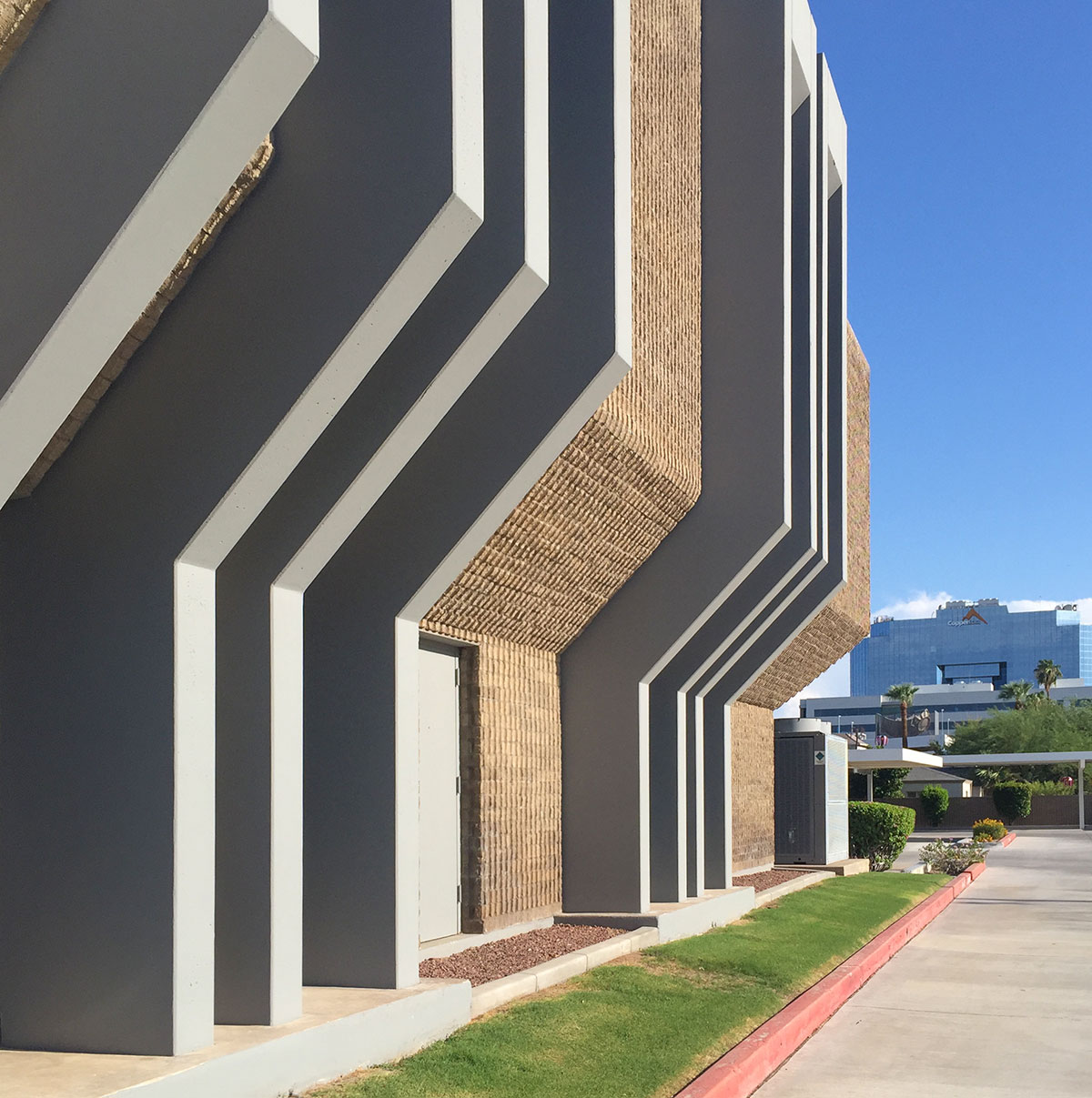 ARA Building by Howard Madole in Midtown Phoenix