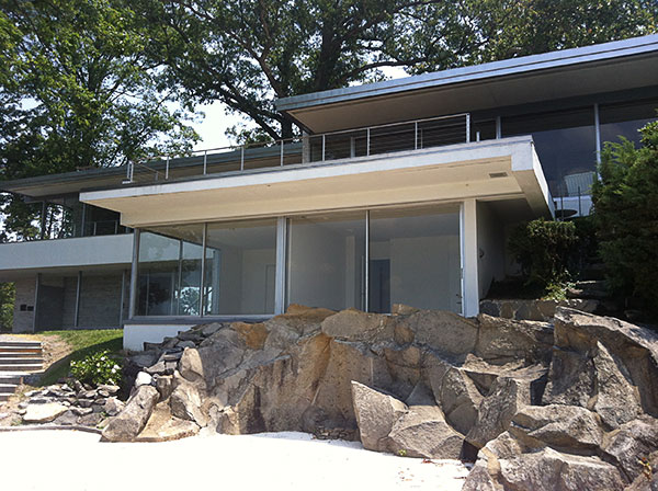 The Rice House in Virginia designed by Richard Neutra